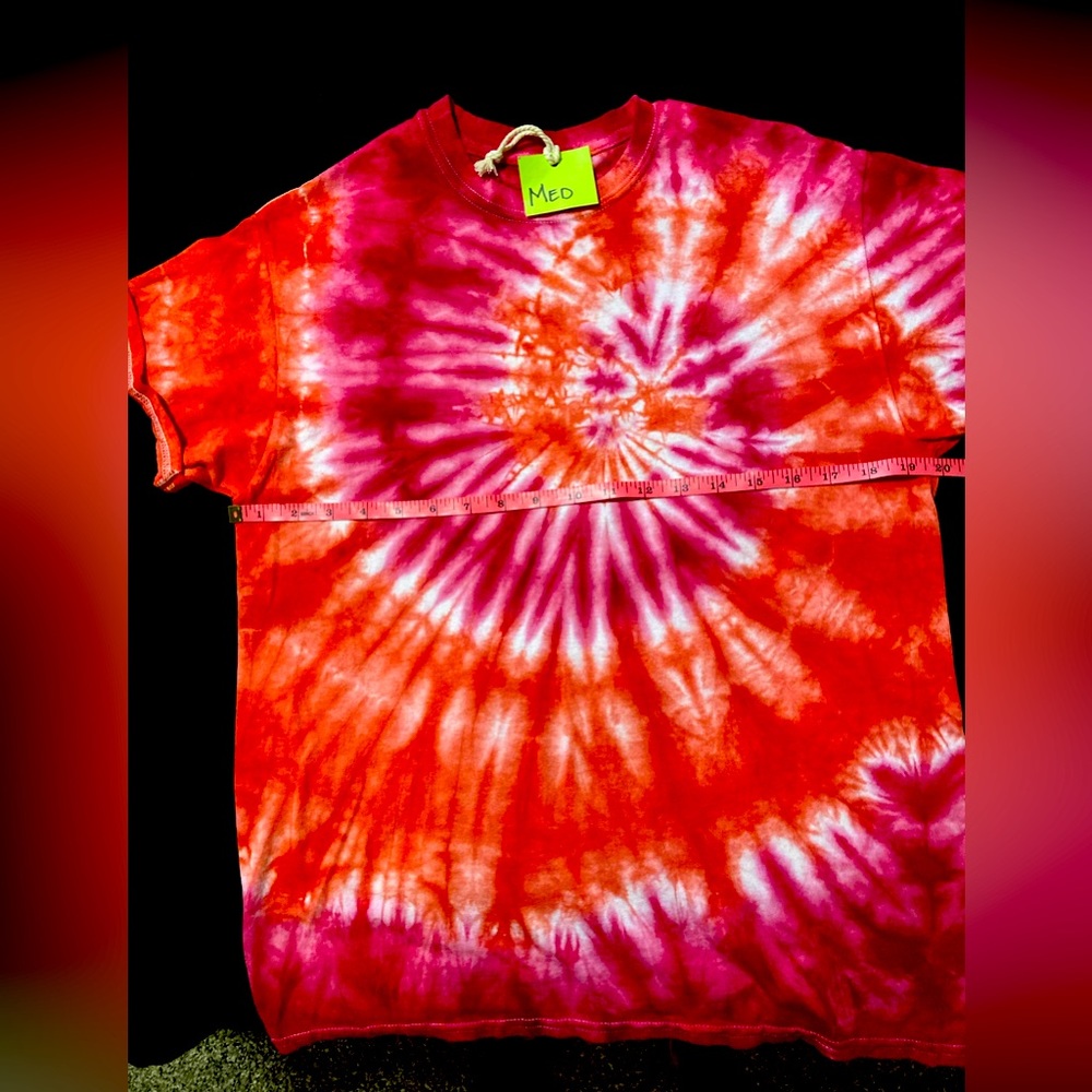 TIE DYED T-Shirts size MEDIUM